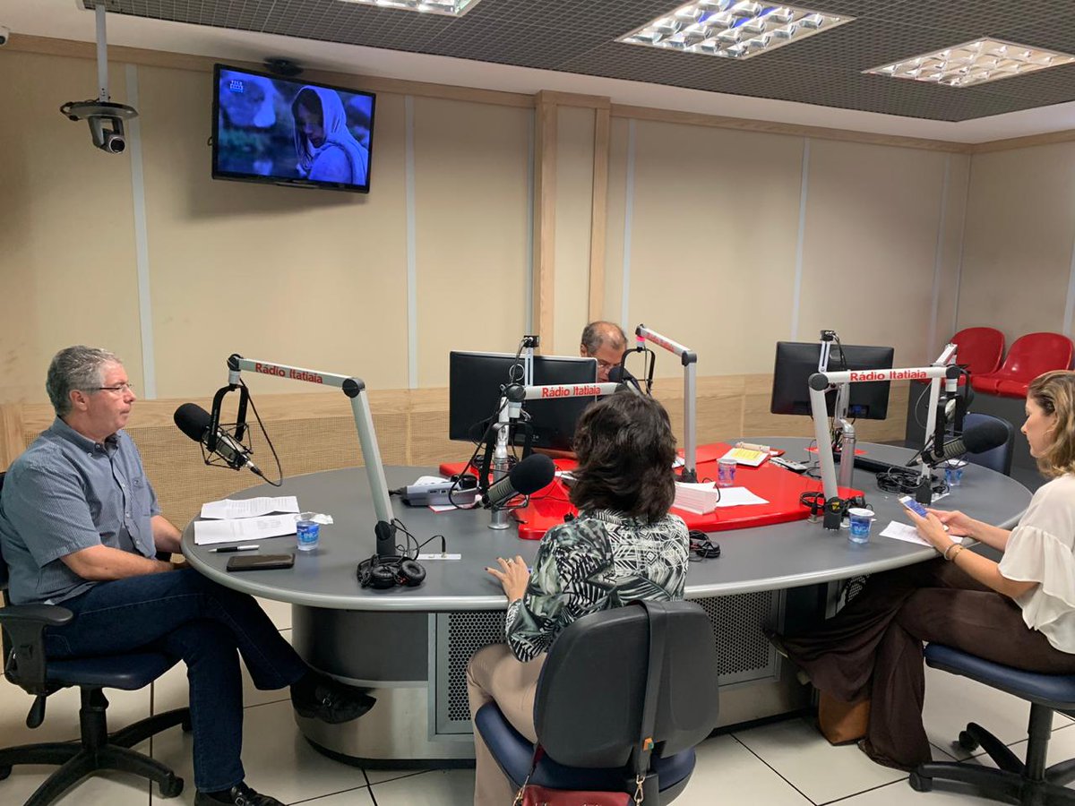 Setcemg's tweet photo. Gladstone Lobato, presidente do Setcemg, fala sobre nossa campanha Cuide-se na Rádio Itatiaia no programa do Eduardo Costa. #setcemg #rádioitatiaia #cuidese #mg https://t.co/tY6teIDtCM