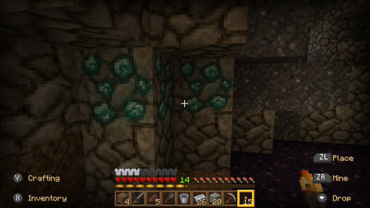 yurimusings's tweet photo. more diamonds!! #piecraft #Minecraft #NintendoSwitch https://t.co/8nh6lIoBFB