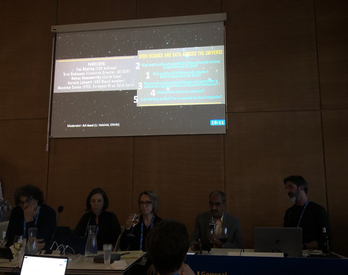 Excellent prospects for the EGU townhall in -2.62 NOW! Don’t beam me up yet Scottie! #egu2019 <a href="/EGU_ESSI/">EGU_ESSI</a>