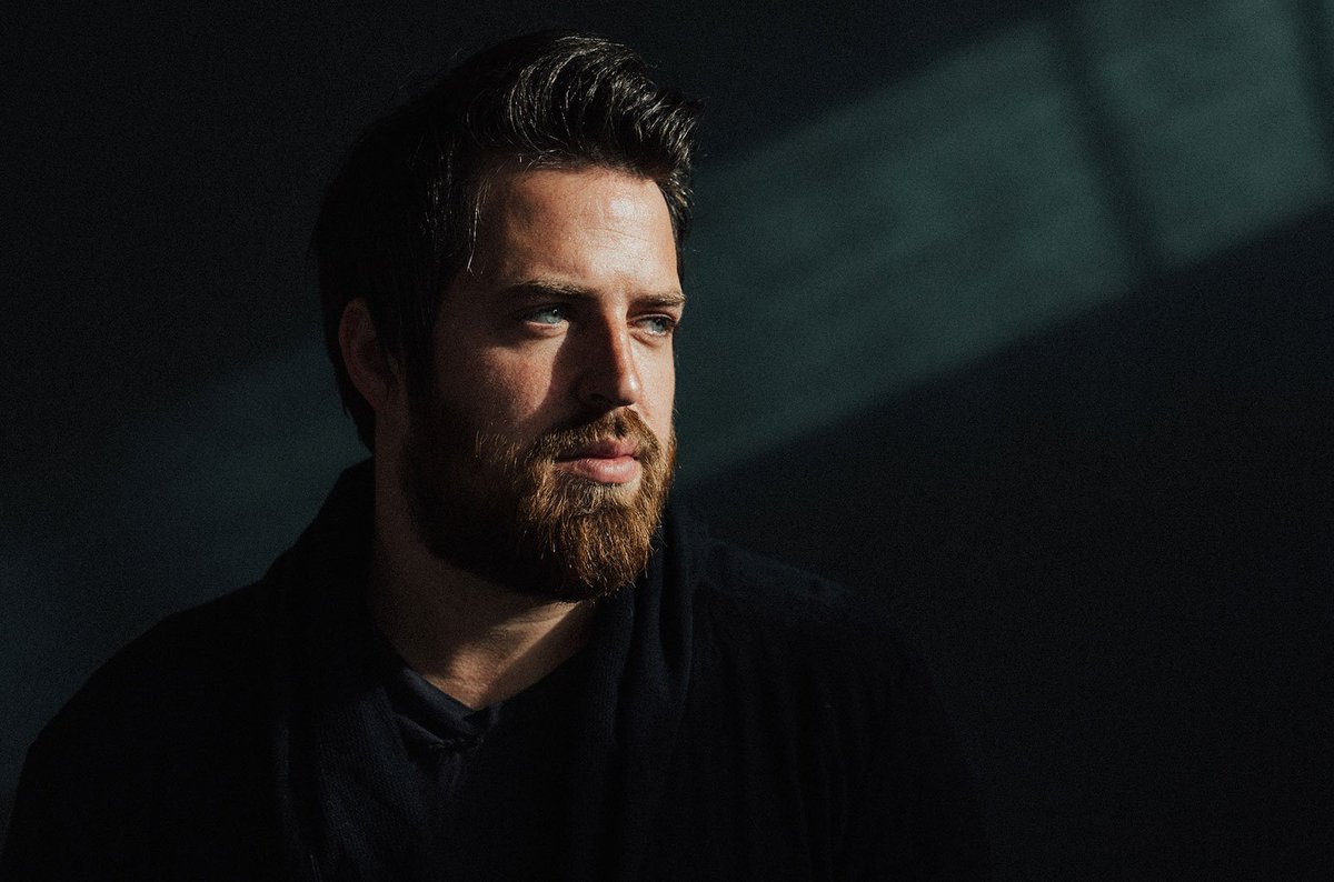 billboard's tweet photo. Premiere: @LeeDeWyze walks the line between reality &amp; dreams on #NightAndDay https://t.co/pJmka2MSBG https://t.co/2kJWu6msIo