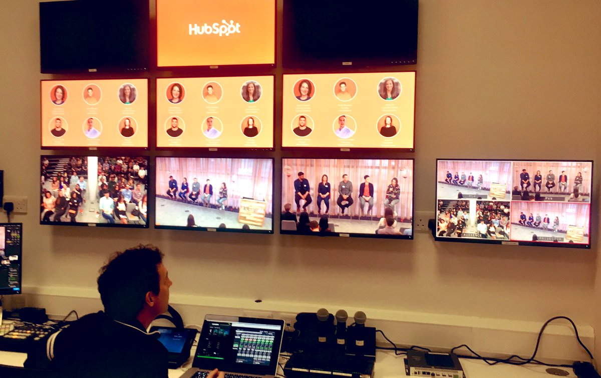 TrionaBump's tweet photo. A rare behind the scenes picture of Mark who is our tech guru tonight at the #HubSpotCustomerSuccess #HubSpotLife https://t.co/yzLWFaG5rX