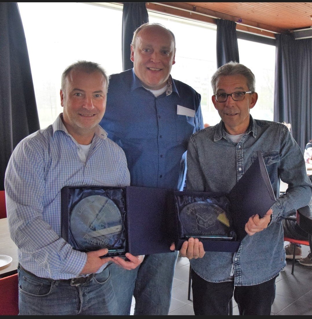 Dag van de club in ere hersteld - wp.me/p81daN-17F