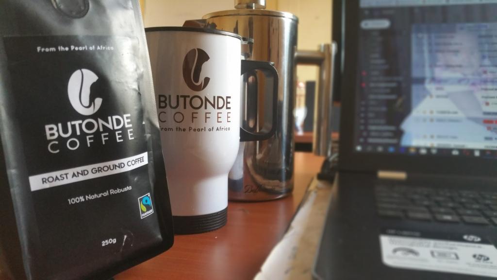 ButondeC's tweet image. @ButondeC Butonde Coffee from your Partner @AndSpeciality Fine and Speciality a day well spent... Fresh pack, Fresh Aero-press, fresh custom mug... #Freshproduce #fairtradeorganic