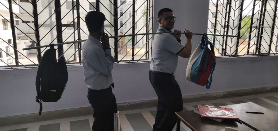ayushastic12's tweet photo. We need a committee on child labour
#CmsMUN https://t.co/c5pXwB2TNc