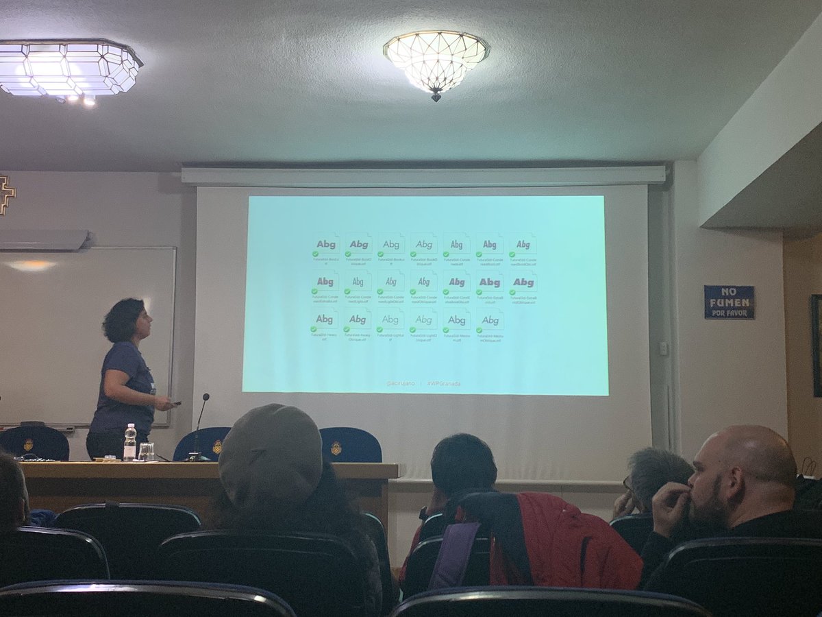 SacJaiRom's tweet photo. Taller de #FuentesVariables con @acirujano en la #meetup postWCMAD de @WPGranada ☺️👏🏽 https://t.co/eDeewAJQlC