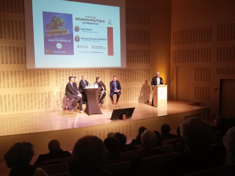 AvecRafikSmati's tweet photo. ➡️ @objectiffrance aujourd’hui à #ClermontFerrand, prépare la France d’après ! Merci à François Houin pour son accueil et à tous ceux qui sont présents pour nous accompagner dans cette grande aventure ! #OF63 #ObjectifFrance https://t.co/sH33GswziD