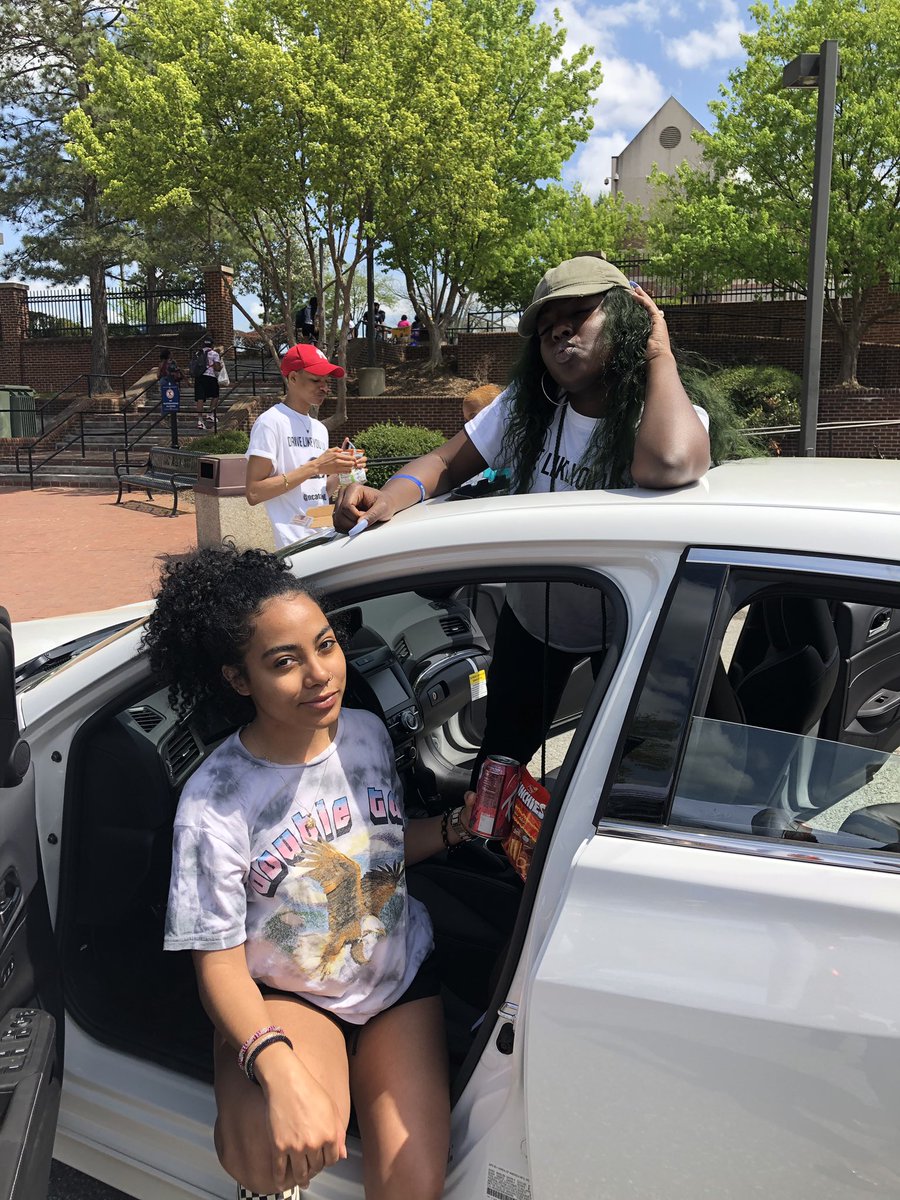 _PrinceTheGEM's tweet photo. Hop in 😛 #DriveLikeYouLive https://t.co/ZrVUHxBMS0