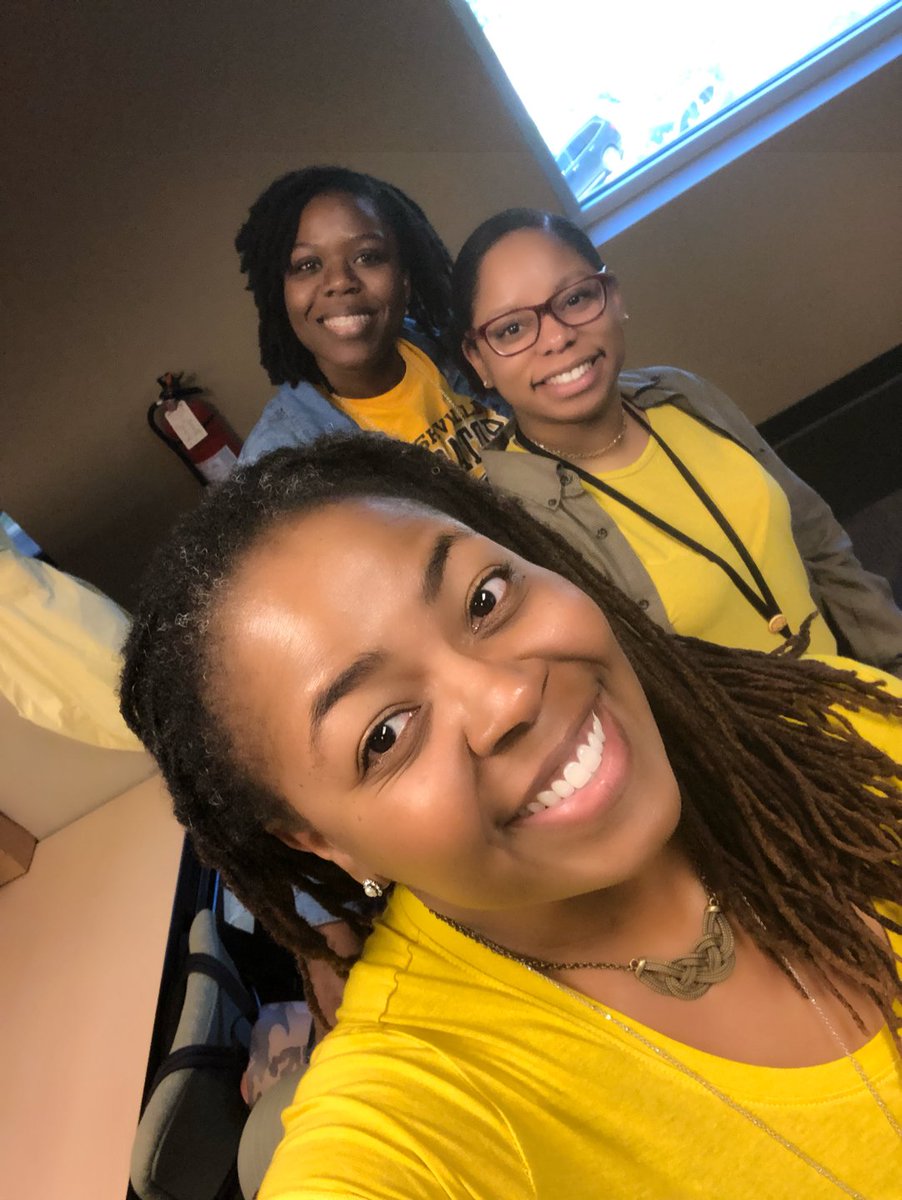 TennCare's tweet photo. Check out how #TennCare staff showed their support for our hometown #hockey heroes on #PredsPrideDay! Keep your eyes on that NHL prize Nashville Predators and know that we're rooting for you! #smashville #preds #stanleycup https://t.co/uStR33qWVC