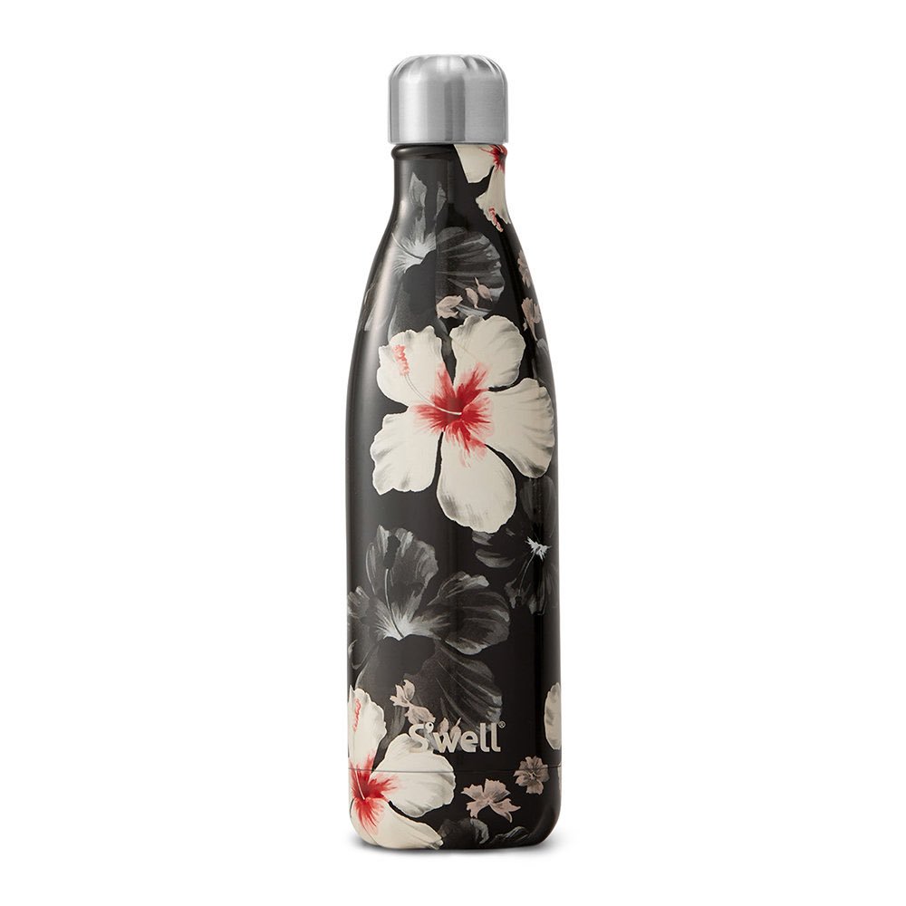 Chris_Hanna's tweet photo. Céline Dion as Swell bottles: A thread! https://t.co/nBZAFdC1Uv