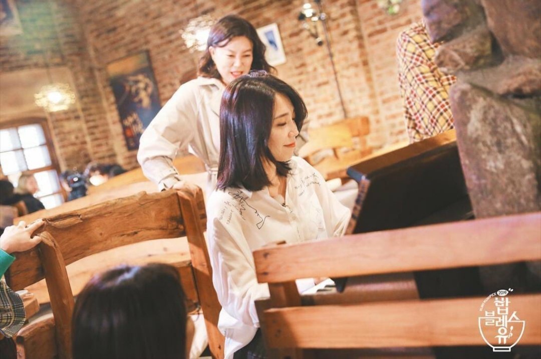 EunjiGhie's tweet photo. The girl I Love the Most... 😍
Annyeong Meung, 💓💓🙆🙆🙆🙆
#정은지 #JungEunji
#은지 #Eunji https://t.co/Ur9iieInbq