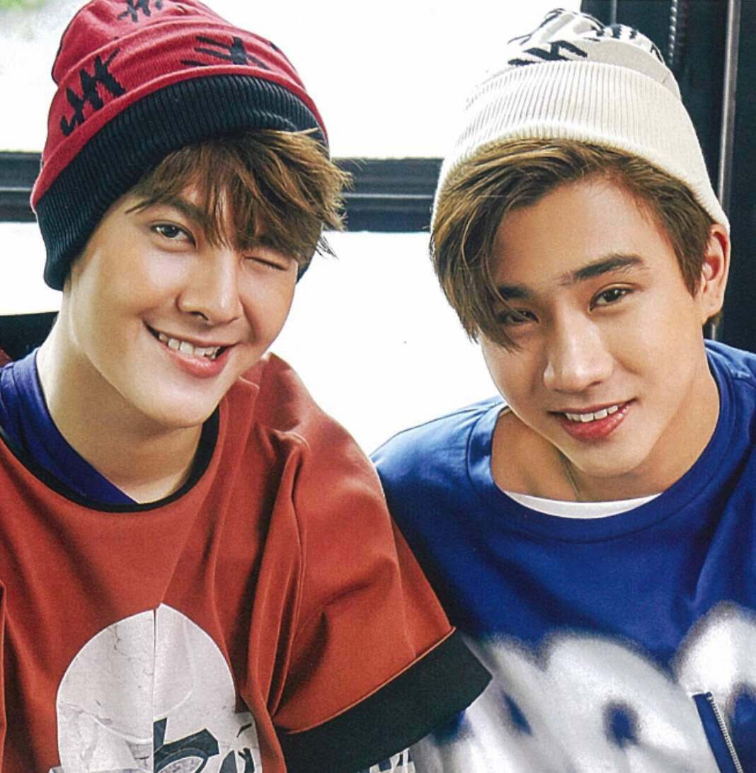 litricia227's tweet photo. @Kazzmagazine Omg omg omg PerthSaint must in🖤🐯❤️🐉
PS火箭大队🚀 / PS Rocket Force🚀
Cr.logo
#KazzAwards2019 
#KazzMagazine
#PerthSaintSation https://t.co/Nc8o1h12uC