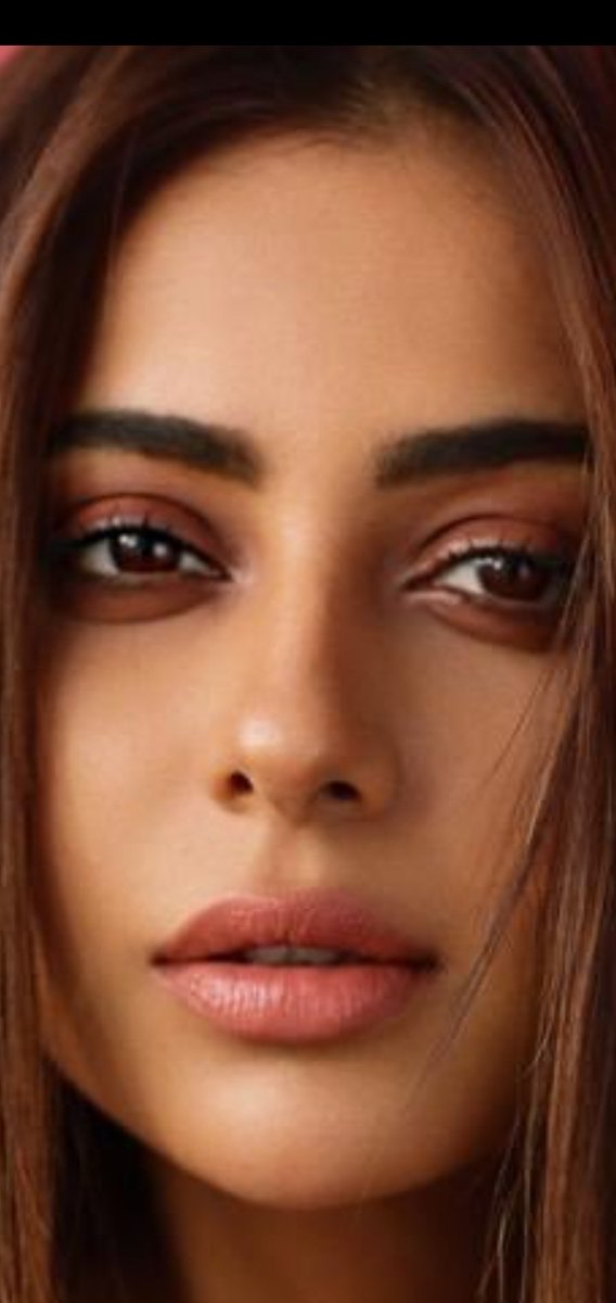 ashimhaldar's tweet photo. @Rakulpreet Awesome looks https://t.co/oU1dhk9dQw