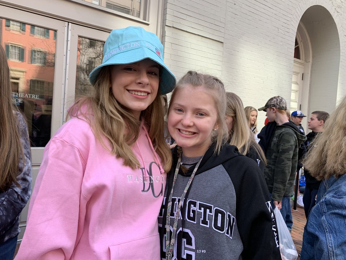 Sally_mathrocks's tweet photo. #wcmswolves Shopping time before Ford’s Theatre https://t.co/dHeYYKDfbH