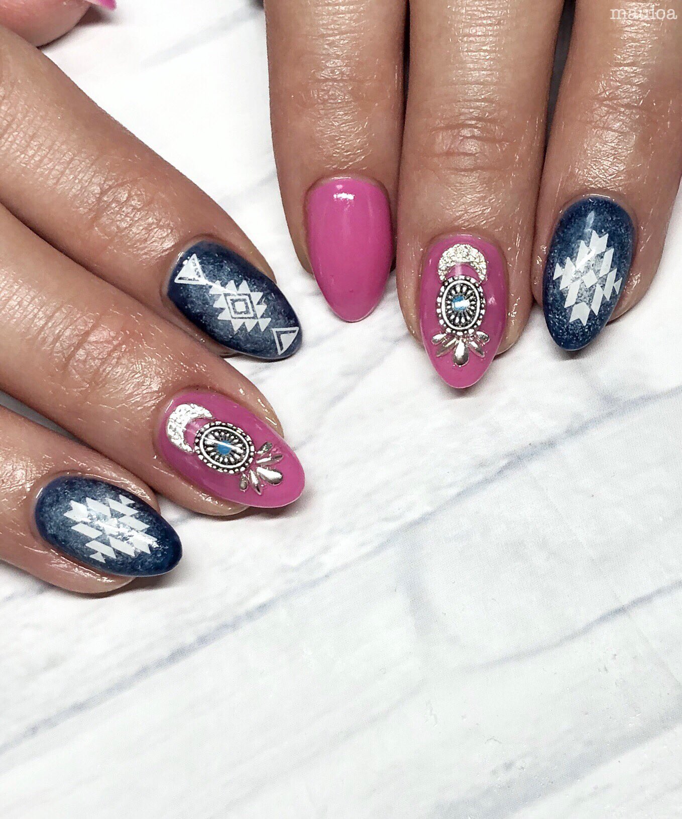 Mauloa En Twitter デニムとオルテガとピンク いつもありがとうございます ネイル 春ネイル 春ネイル19 オルテガ柄ネイル デニムネイル シルバーネイル Nail 天然石ネイル ワンカラー ワンカラーネイル オフィスネイル 美甲네일 네일