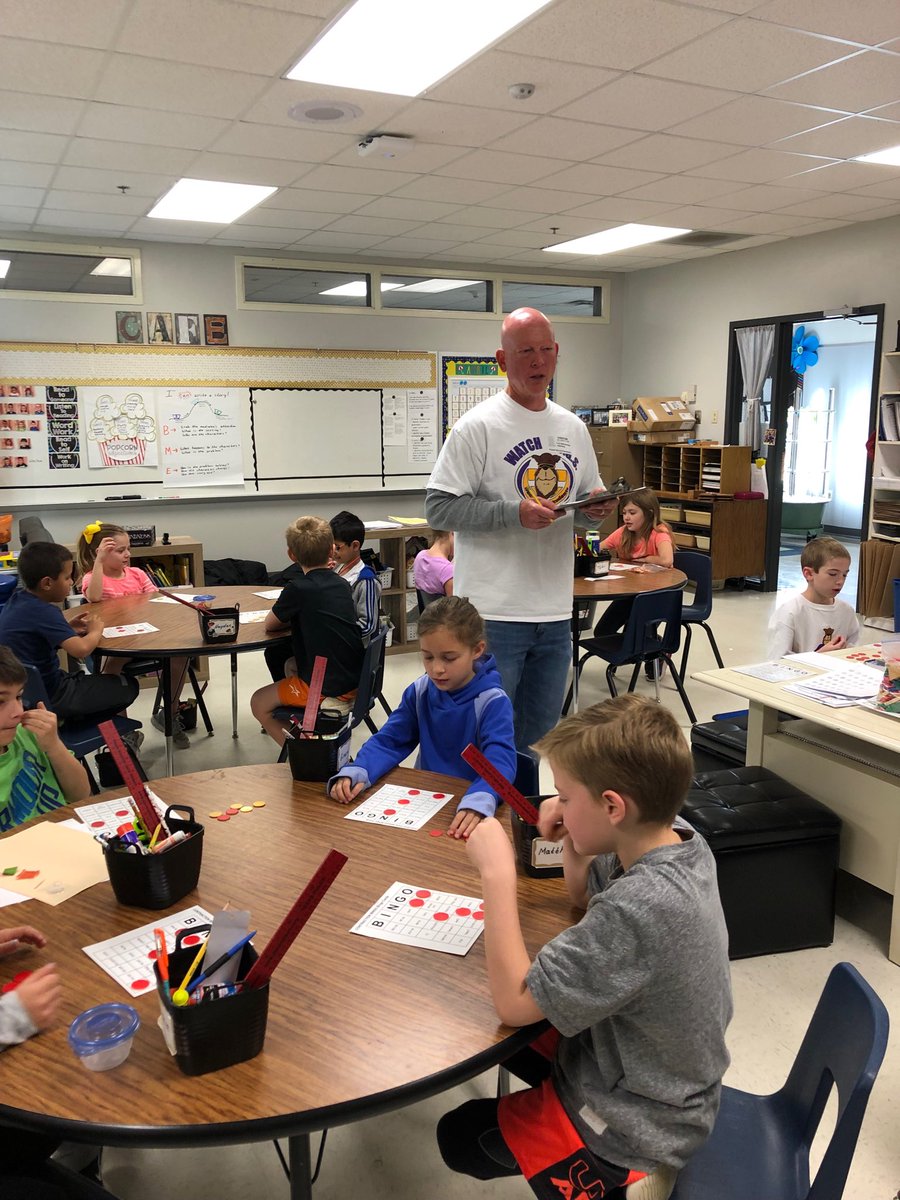 iteach4coffee's tweet photo. Contraction bingo with Watchdog Dad!!  #starringFME2nd ⁦@FlowerMoundES⁩ https://t.co/8BY9jm82N0