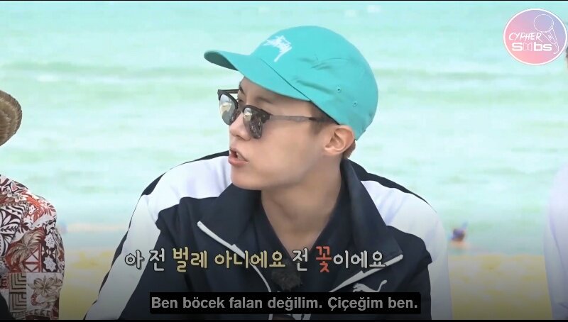 lalalallaloveit's tweet photo. Böcek falan değil, çiçek o gjfjffjkcjddjlkkcjsjkskd https://t.co/LIlEt9v8PC
