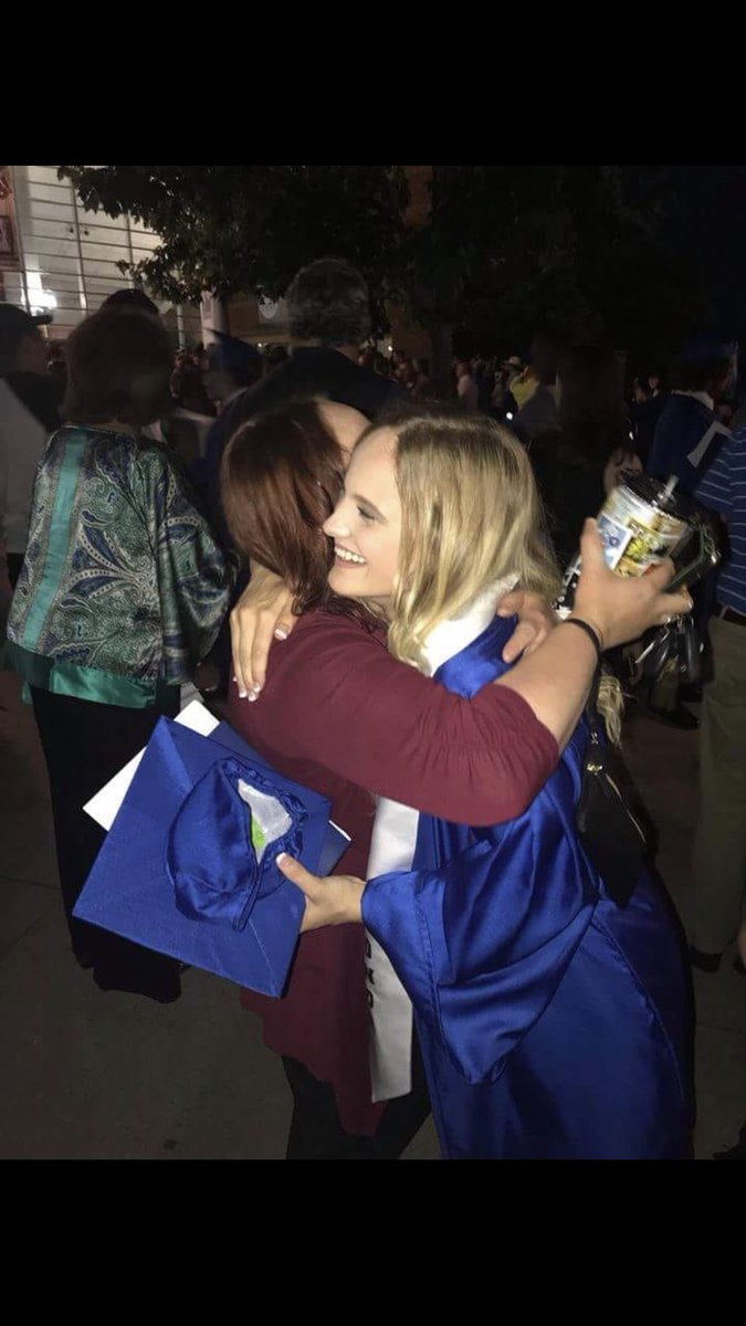 Megannn_reece's tweet photo. hug everyone in your family super tight every chance you get.  I wish i could have hugged my sister one more time.  I love you sissy. https://t.co/Q5YOi8bUzG