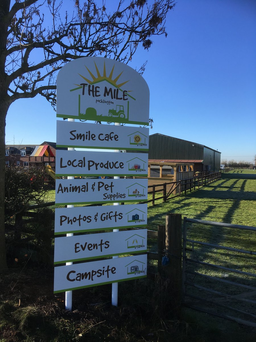 A fresh #new look for 'The Mile' Pocklington. #Directprinted #ACM #signs with vibrant #branding should help #customers see what they have on offer at their lovely #premises.
For further examples of our work visit the website  signsexpress.co.uk/scarborough
