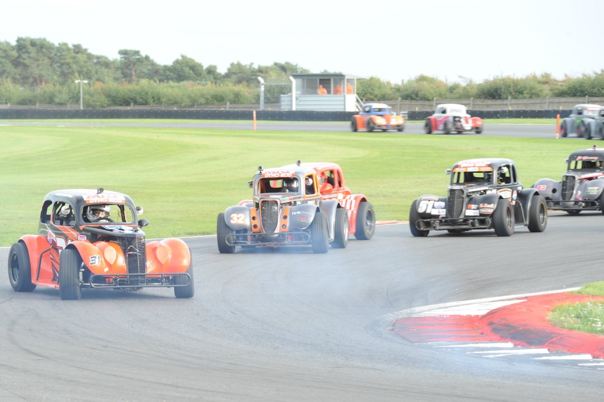 UKLegends's tweet photo. LATEST NEWS: Reigning #LegendsCars #Champion @johnmickel Back To Challenge For Super Sixth Title - 25 Drivers Confirmed So Far Ahead Of #25thAnniversary Season Opener @Brands_Hatch - read more: https://t.co/uMC6HzvJRb https://t.co/ELnGhGu521
