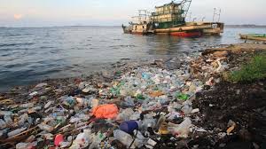 DanwilR's tweet photo. A dire warning about plastics that we all need to be aware of. Let's save what's left for us. Show your love by sharing and RT this https://t.co/IjEdskHG5k #ThursdayThoughts #ThursdayMotivation #thursdaymorning #ThankfulThursday #Twitter https://t.co/GoTT0Rc1Ll