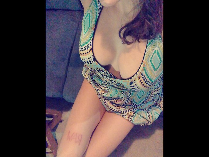 I'm online right now on skyprivate (live skype show). my private profile: https://t.co/khs3f89oLi Please<a href="/tag/camgirl"class="tags"><span>#camgirl</span></a>