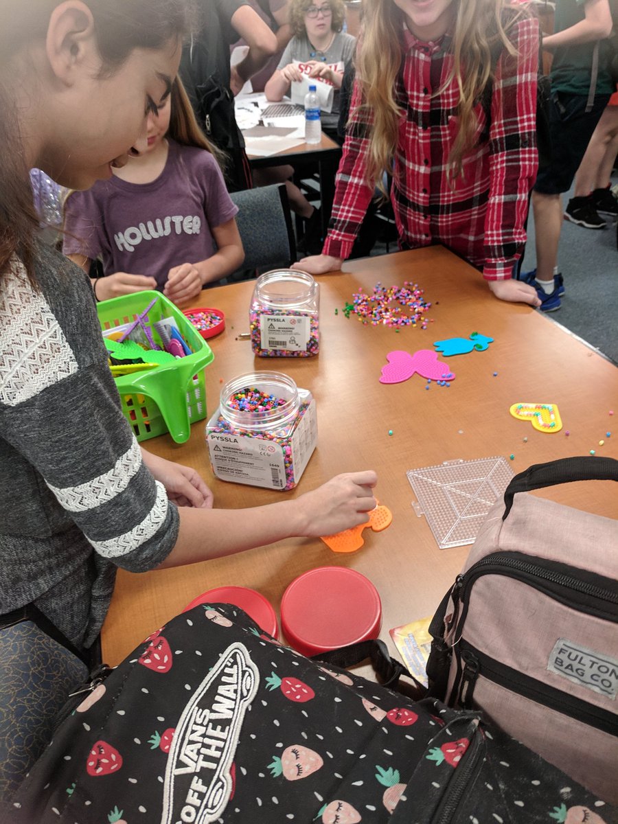 BurnsMSLibrary's tweet image. Maker Day in the library to celebrate School Library Month. Students having fun not staring at screens! #hubofschool
