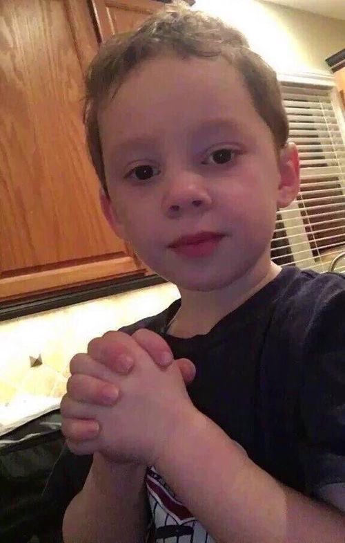 moredramaforya's tweet image. Now I'm still pretty numb with the emison news so Imma say something sane before I break down:

#EMISONDESERVEDBETTER #Emisonendgame
#happyendingissupposedtolast