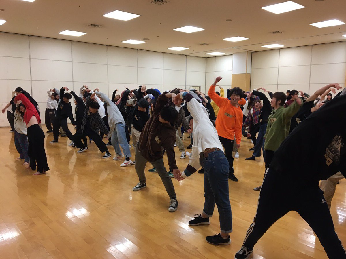 After_Beat_Club's tweet photo. 昨日はサイゼアフターでした！！
来てくれた新入生の皆さんありがとうございました☺️☺️

新歓コマもまーだまだ続きます！はじめての方もまだ全然間に合いますよ〜

次回は4/15月、17:50にローソン前でお待ちしております！🤗
アフターは部活分けです！
#春から埼大 #saidairt https://t.co/xU8ev7oMl0