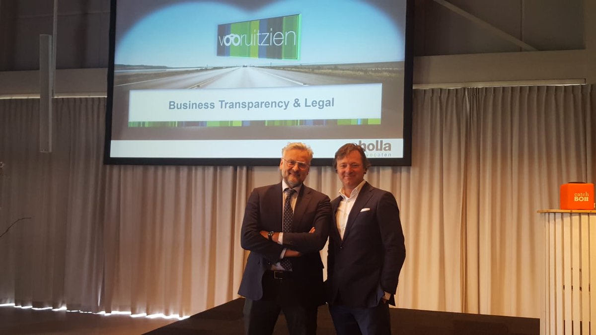 "Hoe transparant moet / kun / wil je als organisatie zijn?"
Het congres Business Transparency &amp; Legal van <a href="/HollaAdvocaten/">Holla legal & tax</a> met presentator <a href="/fritssissing/">Frits Sissing</a> en keynote <a href="/jeroensmitenzo/">jeroen smit</a> @InnStyle is in volle gang!