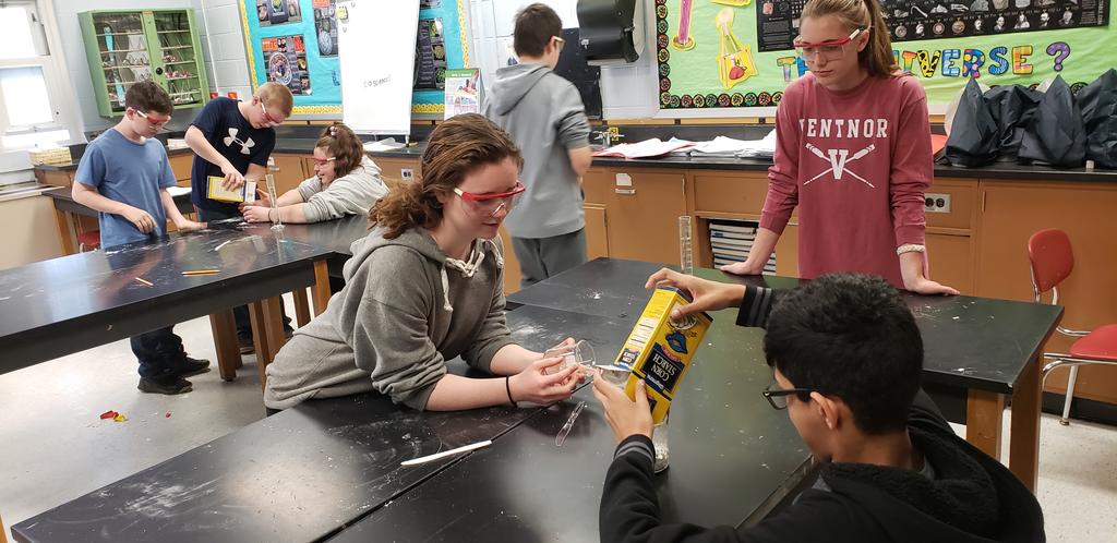 DrBEdtech's tweet photo. We're making oobleck in Ms. Kane's science 7 today. Trying to figure out, what is this stuff? (I shouldn't have worn my nice jacket.) #studentinquiry #PRHSpride https://t.co/CfD42s2vNc