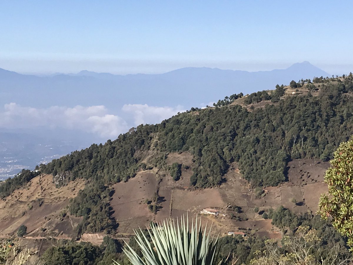 CJDavidsonFCDO's tweet photo. La gira continúa en #Huehuetenango. Hoy mucho frió por la mañana en los Cuchumatanes, pero una vista magnífica
#volcanSantaMaria
#Tajumulco
#GuatemalaHermosa https://t.co/mcE4ibnNjl
