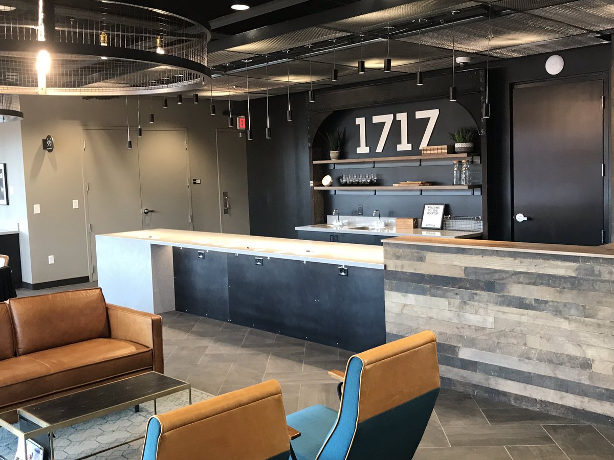 VHS_DevAdvocate's tweet image. Center seniors are learning about Capital One today in their cool innovation center #1717rva #JAToday @VHS_BlueDevils @YouMeAndColorTV @ClaireMchewitt @heidicraft