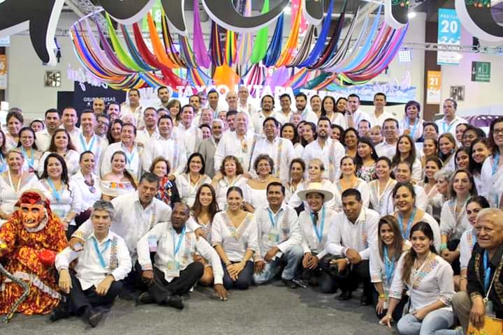 Sectur_Acapulco's tweet photo. Concluye exitosamente el 44° #TianguisTurístico #TianguisTurísticoAcapulco #TTACA con la extraordinaria participación de los representantes de #Acapulco y #Guerrero.
¡Enhorabuena!
@AcapulcoGob @Adela_Roman @JoseLBasilio @PrecusaTodd @IvanRuizTurismo @SECTUR_mx @TorrucoTurismo https://t.co/lB034pPU4M