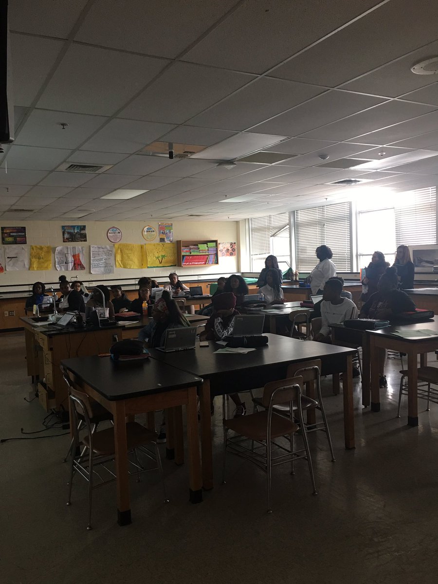 sgallagher4's tweet photo. @BaltCoPS #MSA2019 Northwest Academy future medical professionals https://t.co/3VRdbHRMVT