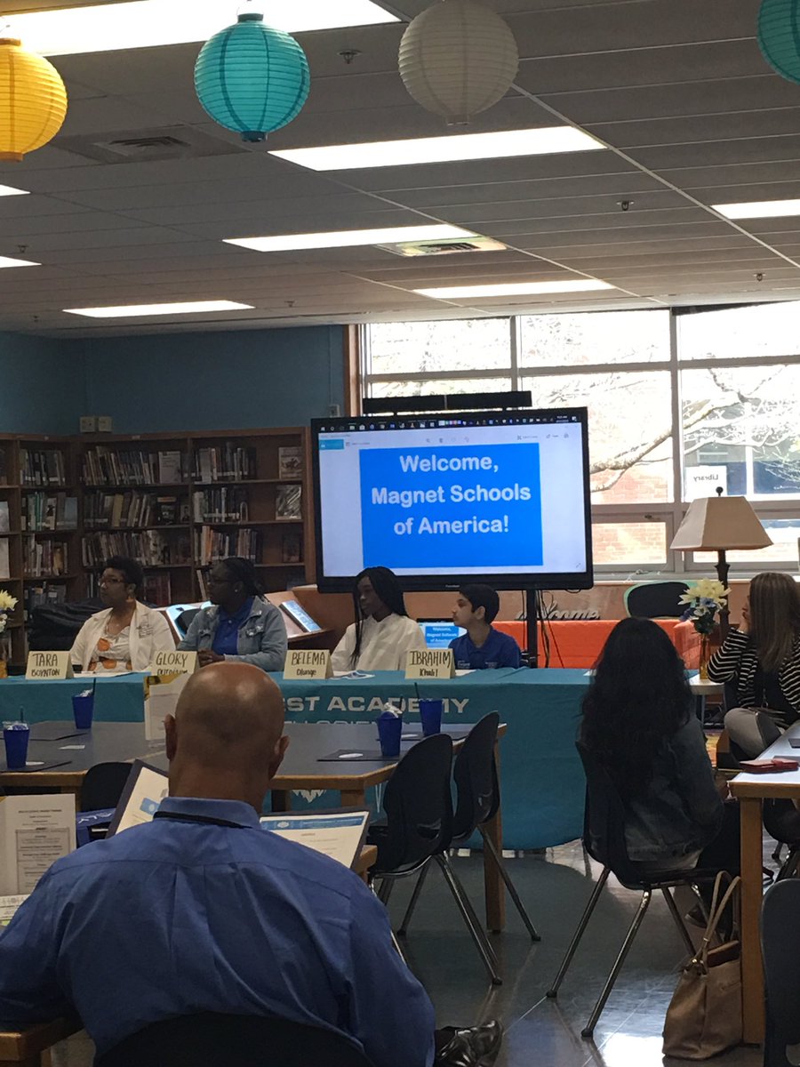 sgallagher4's tweet photo. @BaltCoPS #MSA2019 Northwest Academy future medical professionals https://t.co/3VRdbHRMVT