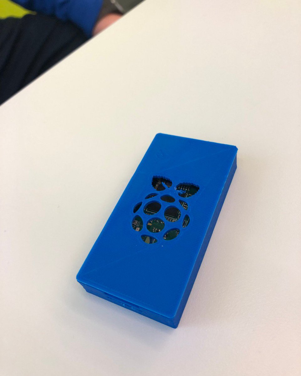 BramptonLibrary's tweet image. Another awesome #Makerspace creation from #Springdalebranch. A customer came in to #3dprint a case for their #raspberrypi. Can&apos;t get over how cool it looks! #makerspacebrampton #bramptonlibrary #3dprinter #madeinthemakerspace #makersgonnamake