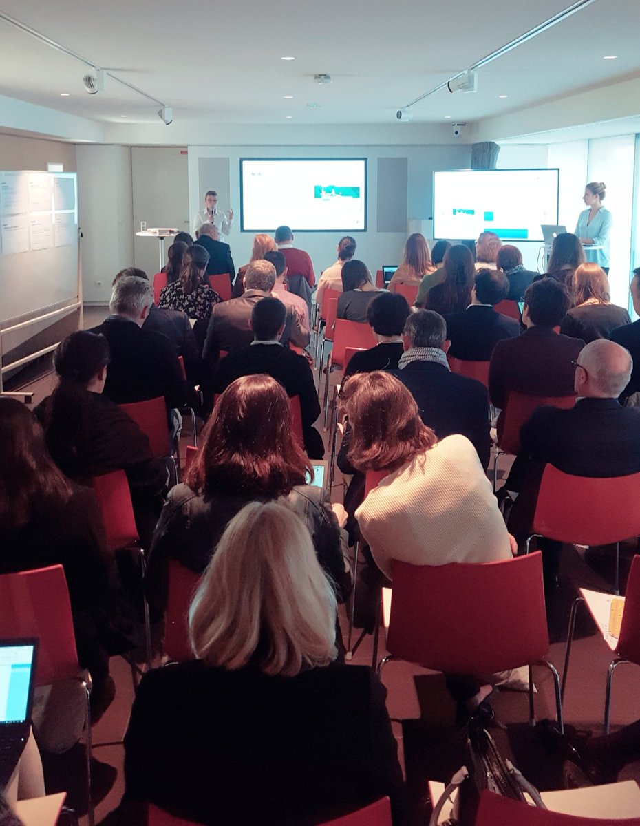clem_picard's tweet photo. 4ème #InstantMarque ce midi pour les collaborateurs du @GroupeLaPoste : on a parlé propriété intellectuelle avec Florence Charbonnier et c'était passionnant ! Merci à @ManoGroupParis pour l'aide précieuse. Cc @sylvie_charuel @MauraisinA @Fanlapayenne @olivier_roz #LaPoste #marque https://t.co/y94b4l2yaE