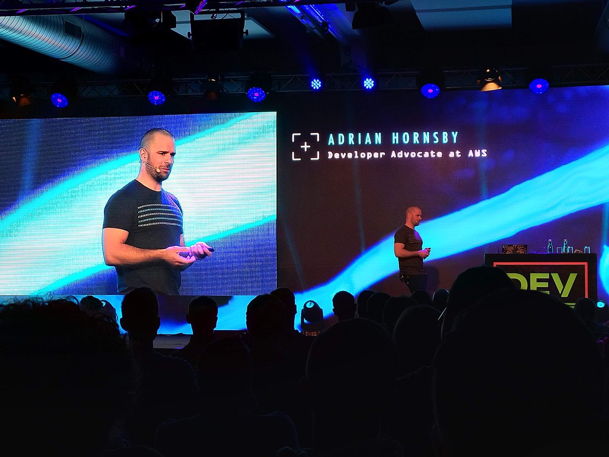 GeraldHaydtner's tweet image. Next at #DevoneConf: @adhorn is advocating for #resiliency and #availability design patterns for the #cloud