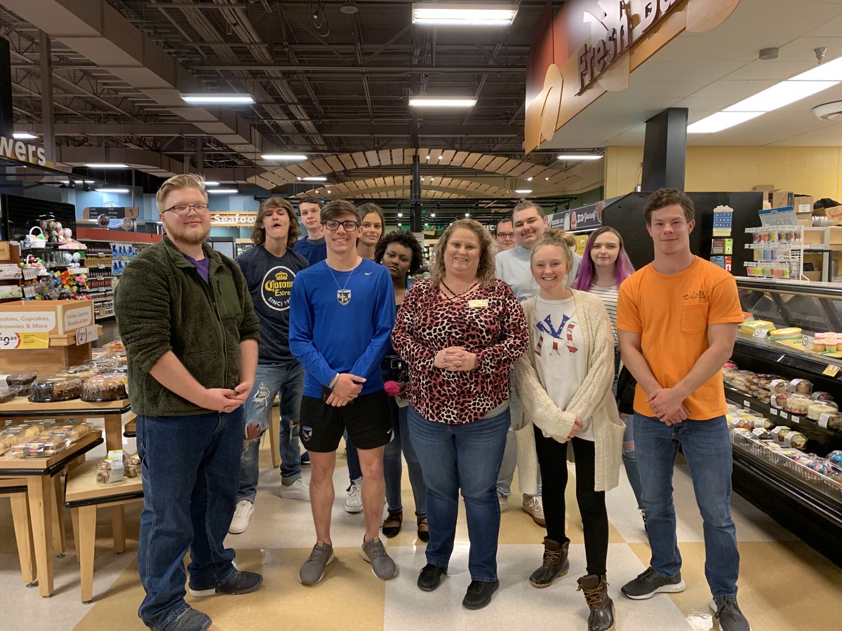 CteEast's tweet photo. Foods II students practice "Grocery Shopping on a Budget". Thank you BiLo in Stanley for your help with our students!! https://t.co/rHMqYxAdHA