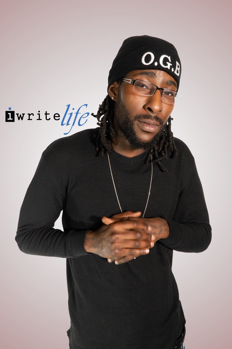 nycelandry's tweet photo. Photoshoot part 2 for #iWriteLife
It’s a Lit team y’all 💯🔥 https://t.co/09ywykq6Co