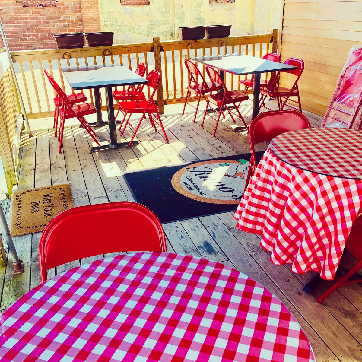RuvosRestaurant's tweet photo. Al Fresco, anyone?? https://t.co/cQK1FgJp8I