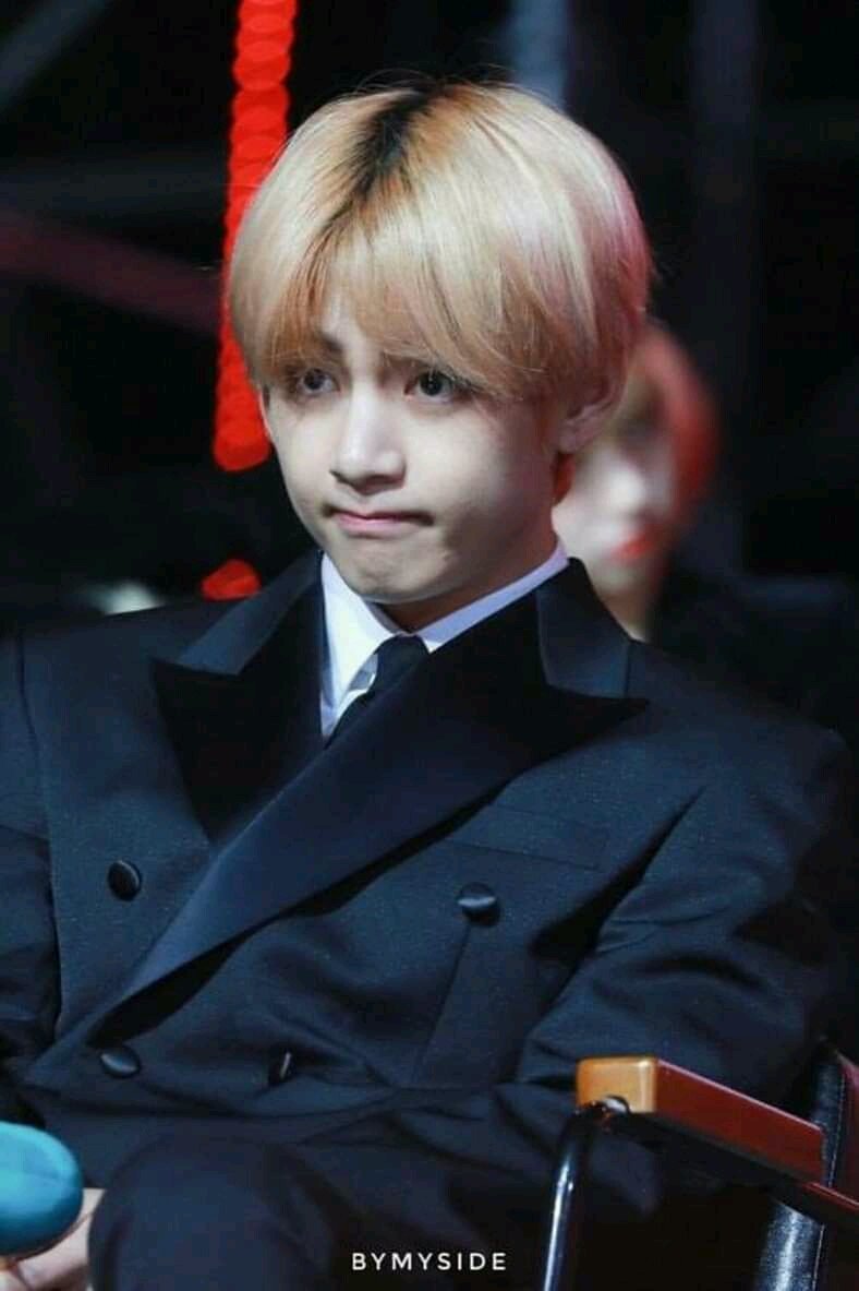 NiHSaLy2's tweet photo. @KTHdatabase @Nikshi11 @BTS_twt @BTS_twt
#SingularityMasterpieceForever #Taehyung #V https://t.co/y4snsnYklP