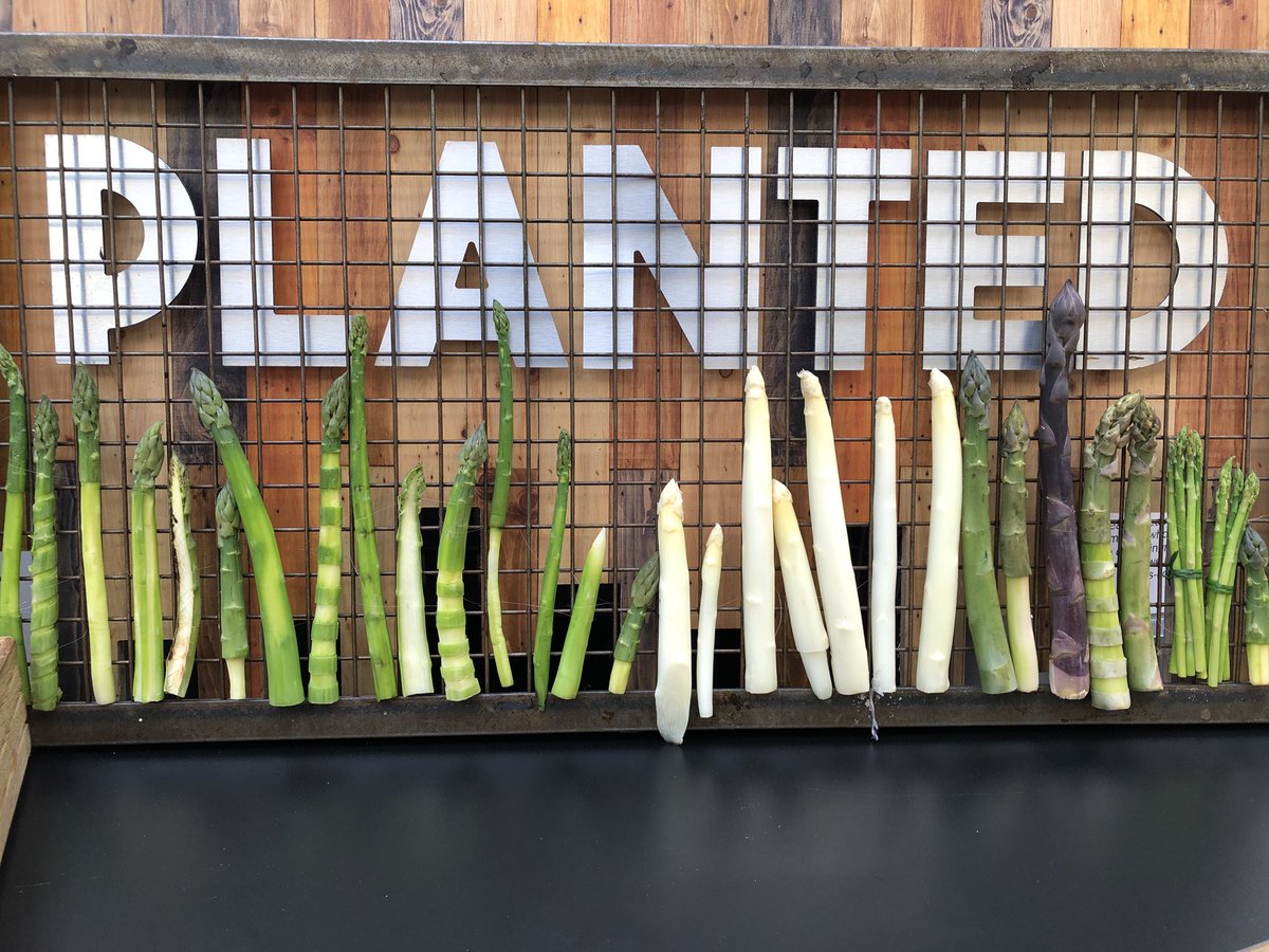 Lukerasmith's tweet photo. It’s been an asparagus kind of week @BaxterStorey #asparagus https://t.co/OYDkRyYlAM