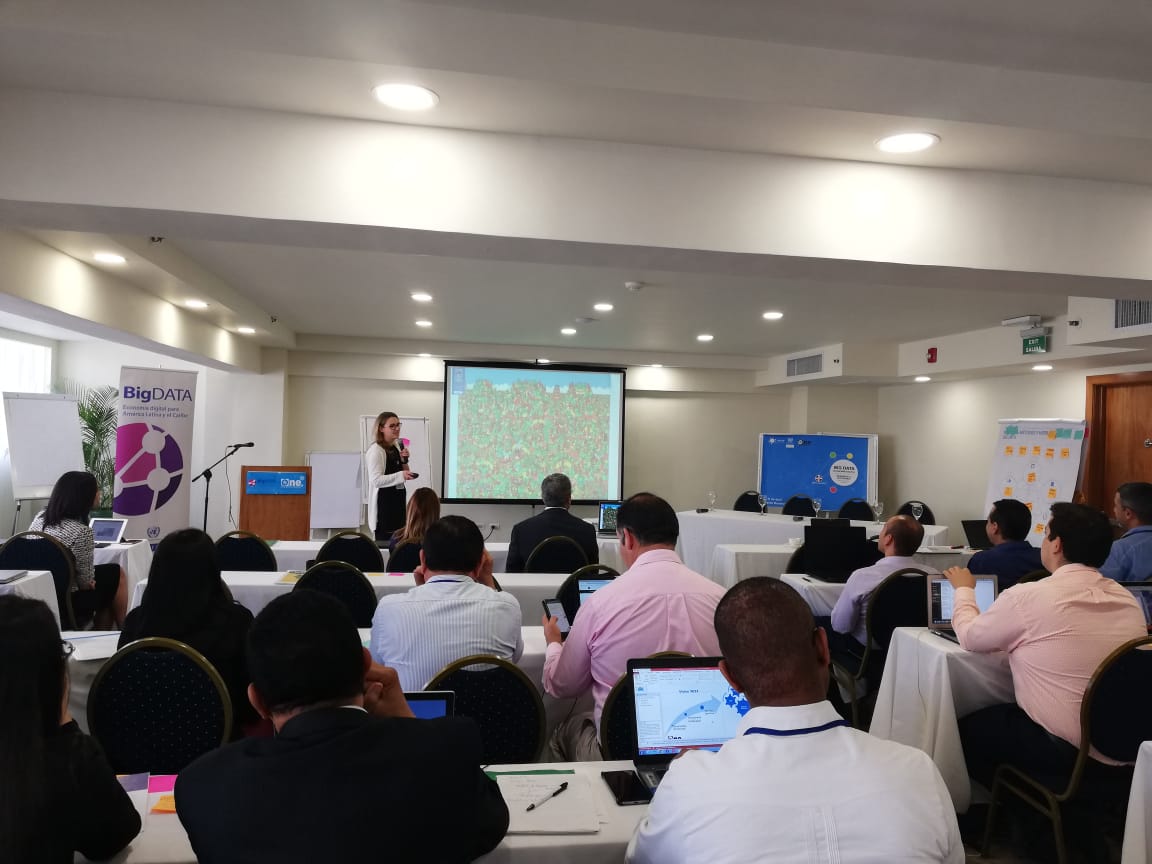 datapopalliance's tweet image. Veronika Vilgis, consultora de @eLAC_CEPAL, nos muestra de manera didáctica las mejores prácticas en visualización y narración de datos con un ejemplo de Find Wally enmarcado en un problema de datos. 

#BigData4SDCourse #BigData4Dev