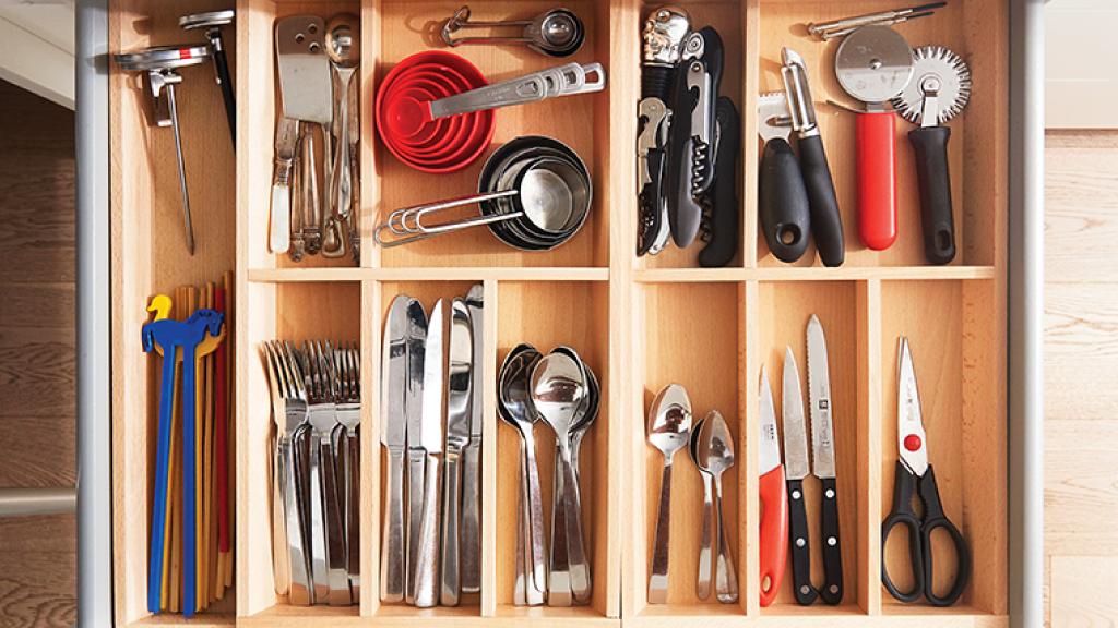 Make life a little easier with drawer separators. Group like items together and separate 'frequently used' and 'seldomly used' items for easy retrieval.

#KitchenSavvy #simplifyyourlife