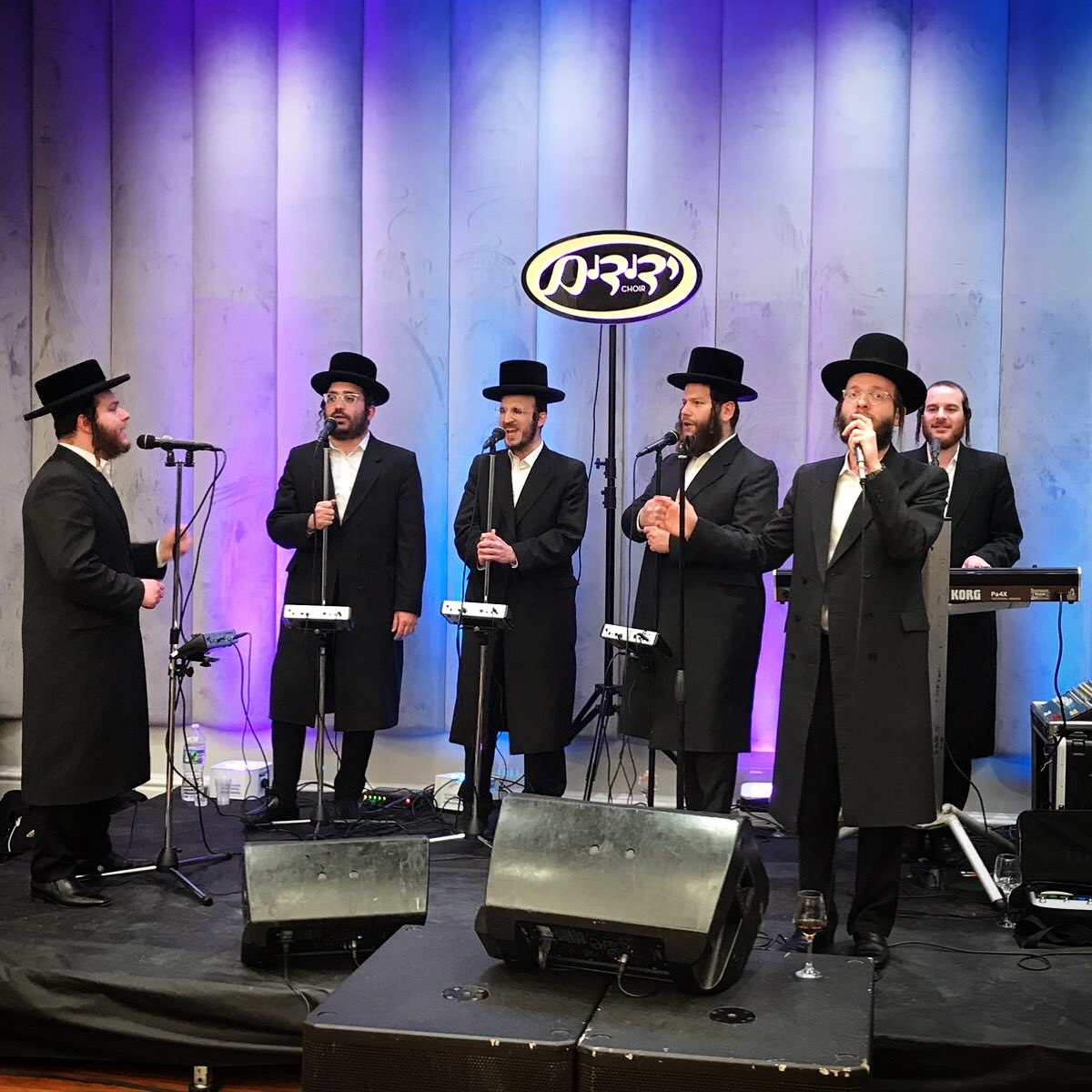 Yedidim Choir (@yedidimchoir) on Twitter photo #wedding in #boropark with <a href="/MenachMoskowitz/">Menachem Moskowitz</a> #music by <a href="/MottyMiller/">Motty Miller</a> #awesomeperformance #wedding in #boropark with <a href="/MenachMoskowitz/">Menachem Moskowitz</a> #music by <a href="/MottyMiller/">Motty Miller</a> #awesomeperformance
