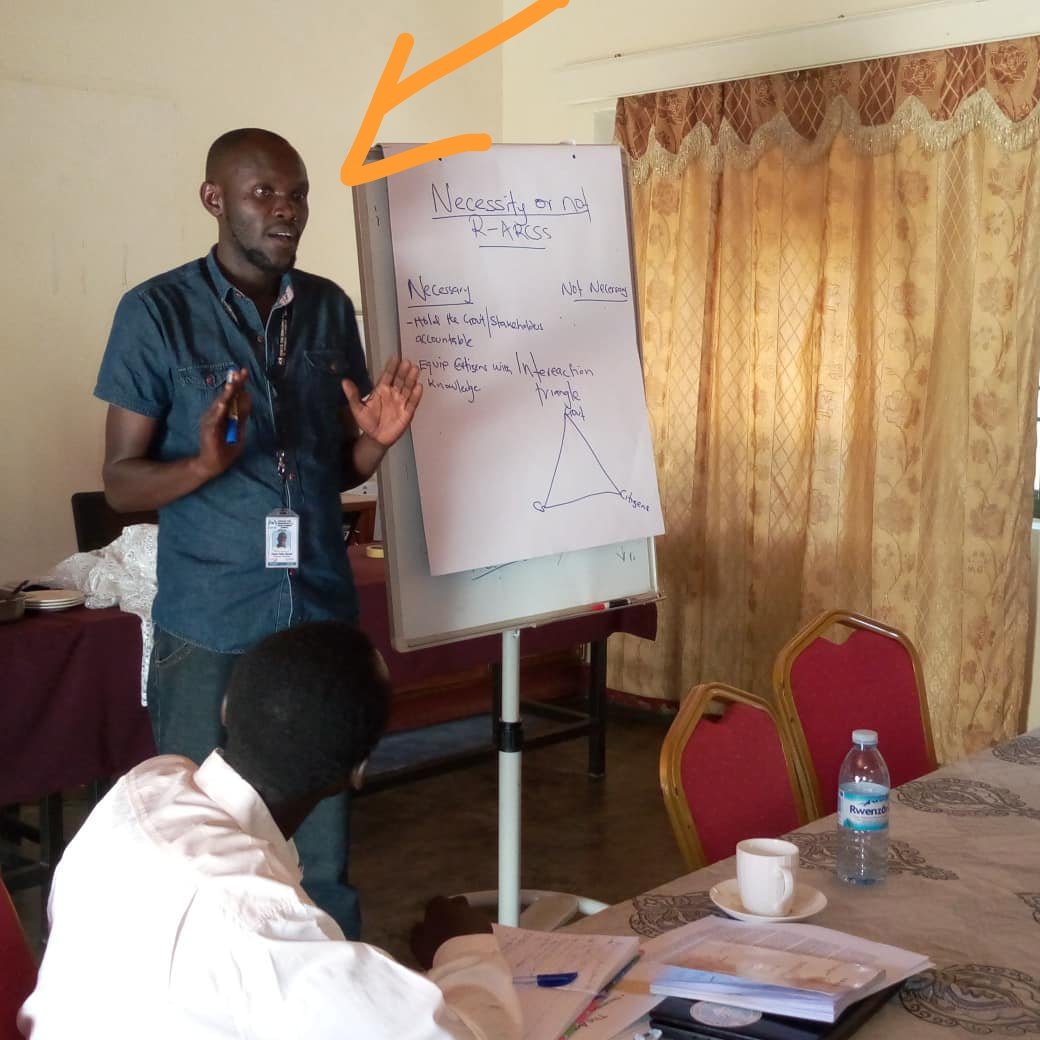 sufonetngo's tweet photo. Happening now in corporation with @CSOs4SSudan in West Nile Dala of CEDCED sharing in a workshop on the role of #Pre-transitional process in #SouthSudan
#YSAT
#CEDCED
#CECI
#YEI
#CAFOT
#CDC
#OXFAM
#Platform Africa https://t.co/KAwKV1l6hI