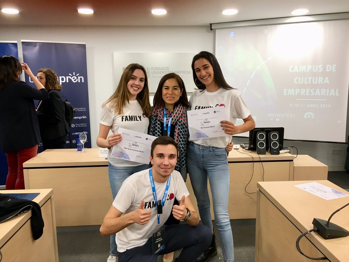 Finaliza el #CampusCulturaEmpresarial del Programa Internacional #PIMe3UV. 3 días llenos de #aprendizaje, #talento #emprendimiento e #Innovación. Pitchs a la altura de los proyectos🔝. Enhorabuena a todxs lxs participantes, en especial a <a href="/family__co/">FAMILY Co</a>.  <a href="/CatedraCe/">CàtedraCE</a> <a href="/UVEmpren_/">UVemprén</a>