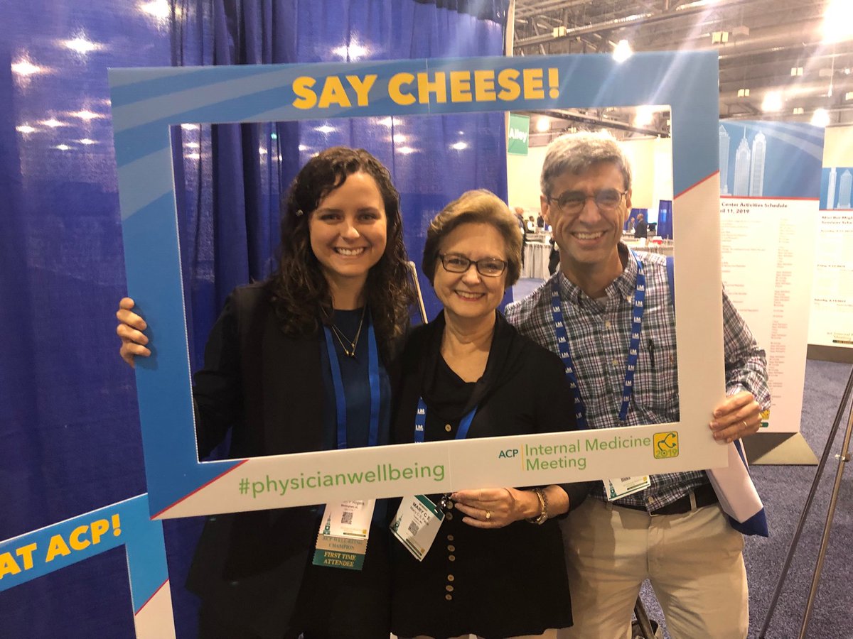 Found my family! Aunt Mary Pace is a primary care doc Tupelo, MS and my cousin Gordon Pace is a hospitalist at VCU! #improud #im2019 ⁦<a href="/ACPinternists/">ACP</a>⁩