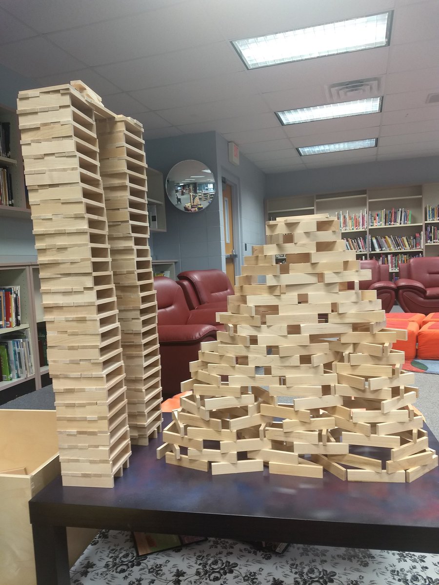 monkeywau's tweet photo. We always have a little something different built. Sometimes a little noisy with but always fun. 
@lyondon2 
#lovemyschoolday
#spearfishms https://t.co/ChIkvNu3yS